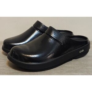 Oofos Oocloog Black Shiny Recovery Clogs Unisex Women's 11 Men's 9 EUR 42
